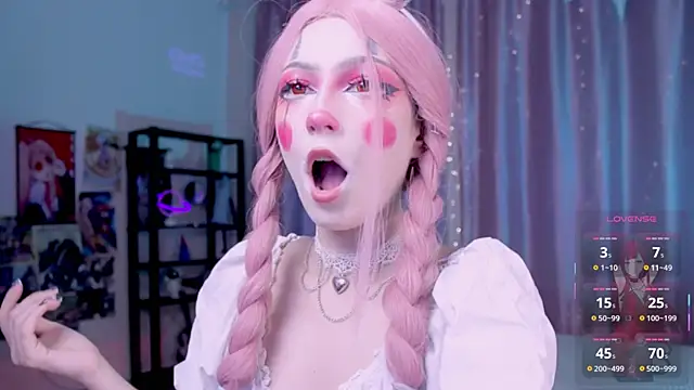 Carolina Leep online show from September 16, 4:30 pm