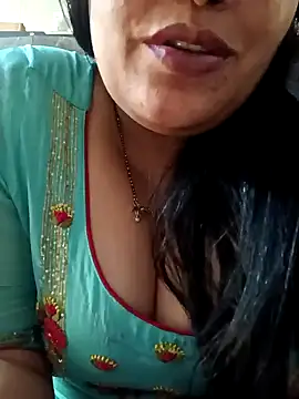 Snapshot of sneha_rose chatting on January 13, 6:38 am sneha rose online show from January 13, 6:38 am