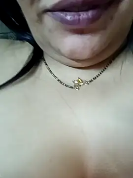 Snapshot of sneha_rose chatting on January 15, 4:25 am sneha rose online show from January 15, 4:25 am