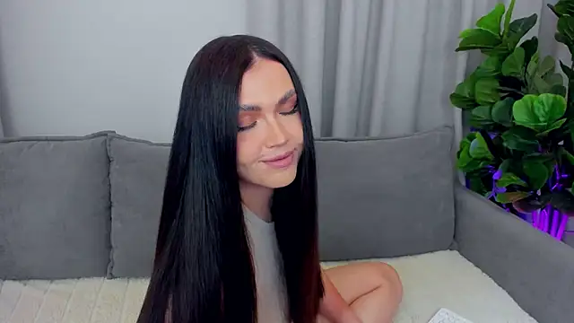 sexyangeloux online show from August 6, 9:49 pm