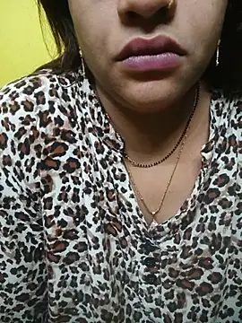 Snapshot of Sexyranibhabhi chatting on July 16, 3:23 am Sexyranibhabhi online show from July 16, 3:23 am