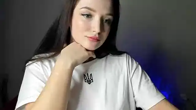 EvaaMillerr99 online show from February 14, 10:36 pm