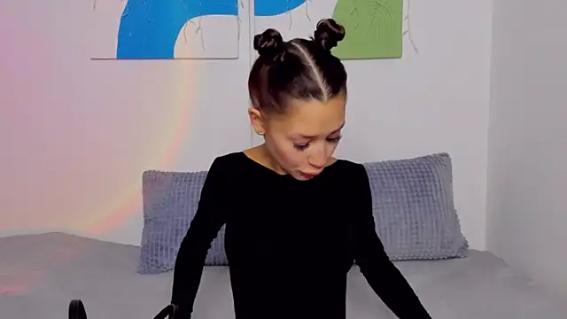 SelenaRousey online show from March 13, 5:33 am