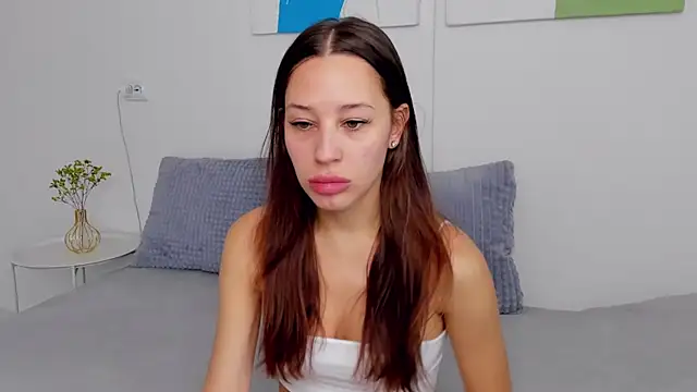 SelenaRousey online show from November 13, 7:18 am