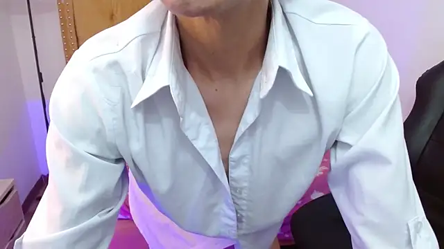 Snapshot of AlexandraJones_ chatting on February 12, 8:59 am AlexandraJones online show from February 12, 8:59 am