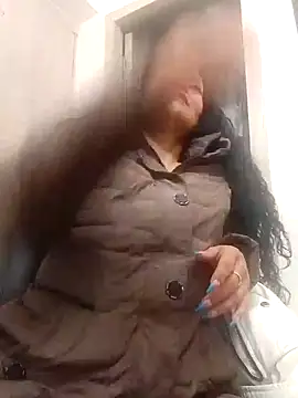 Snapshot of AlexandraJones_ chatting on March 9, 9:24 am AlexandraJones online show from March 9, 9:24 am