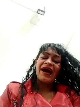 Snapshot of AlexandraJones_ chatting on March 17, 12:08 am AlexandraJones online show from March 17, 12:08 am