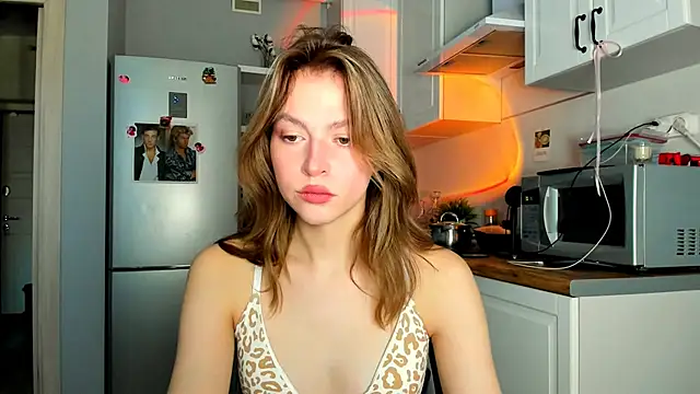 Niky  Jess online show from February 26, 10:04 am