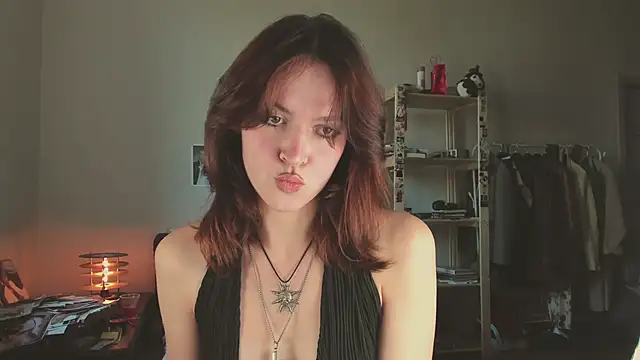 Snapshot of Niky__Jess chatting on May 23, 1:37 pm Niky Jess online show from May 23, 1:37 pm
