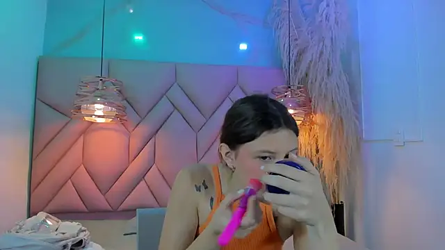 AngelaaCute  online show from December 23, 12:08 pm