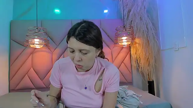 AngelaaCute  online show from December 26, 12:16 pm