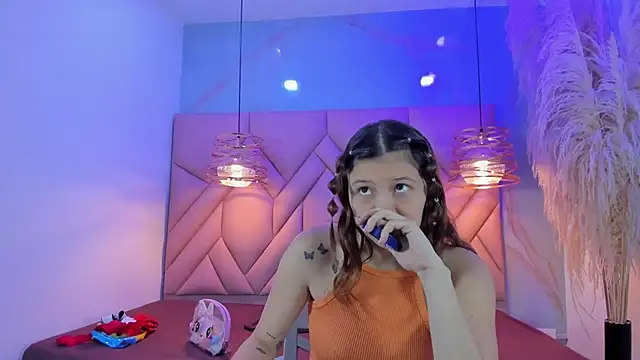 AngelaaCute  online show from February 5, 12:06 pm