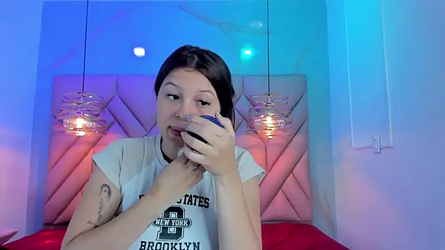 AngelaaCute  online show from July 8, 12:09 pm