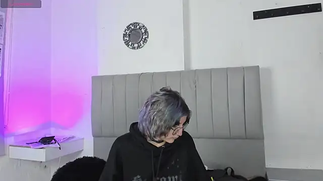 SukiFuyu  online show from February 24, 12:59 pm