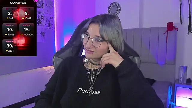 SukiFuyu  online show from March 10, 6:45 pm