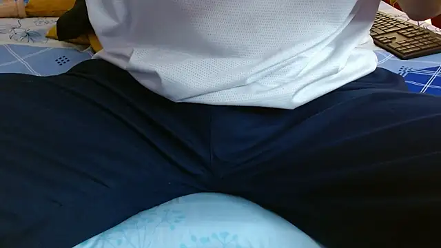 Snapshot of nickolas_moon chatting on December 26, 6:43 pm nickolas moon online show from December 26, 6:43 pm