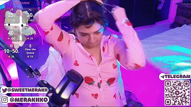 meraki fraise online show from April 12, 4:39 am