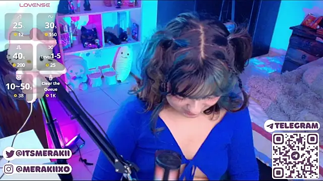 Snapshot of meraki_fraise chatting on July 23, 9:24 pm meraki fraise online show from July 23, 9:24 pm