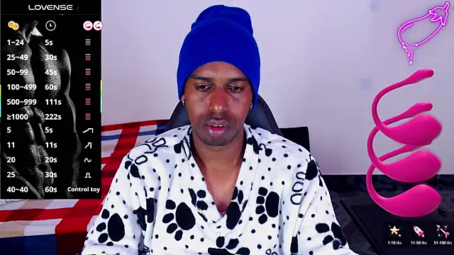 Snapshot of mrjhon26 chatting on May 9, 11:43 pm mrjhon26 online show from May 9, 11:43 pm