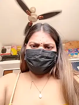 Hotmilfxox online show from January 25, 8:10 am