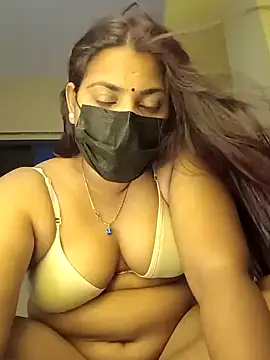 Hotmilfxox online show from March 9, 11:14 am