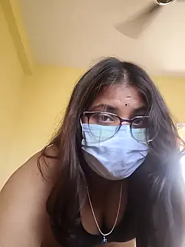 Hotmilfxox online show from April 8, 10:15 am