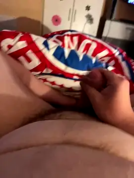 itzznick2005 online show from September 28, 4:56 pm