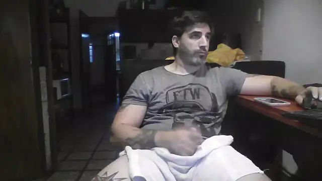 ozzypsico13 online show from April 17, 9:18 pm