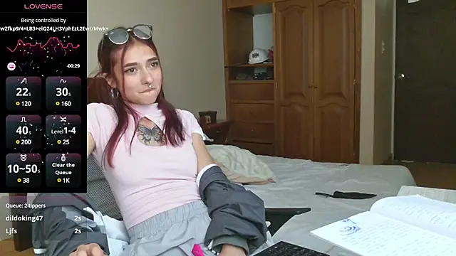 3badweed3 online show from February 4, 8:06 pm