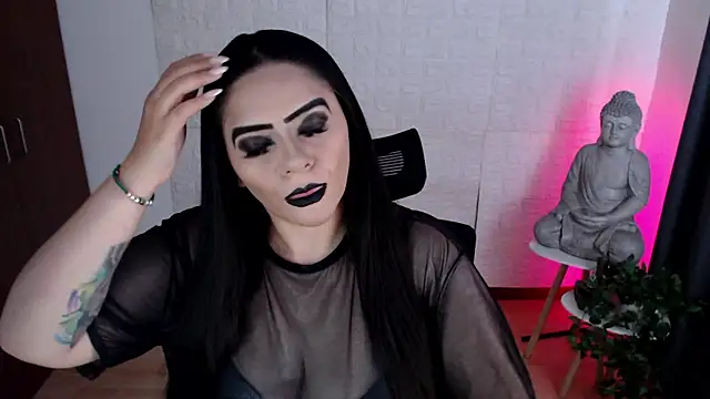 GODDESS EVANS online show from October 3, 3:20 pm