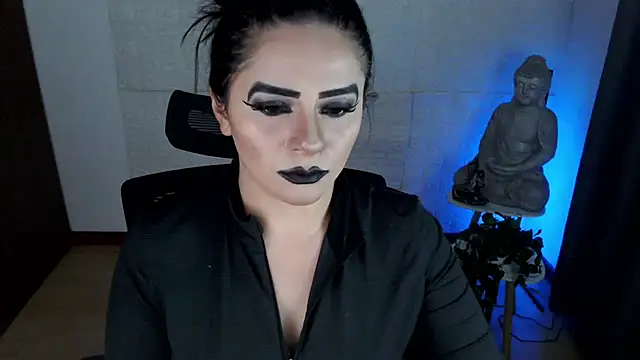 GODDESS EVANS online show from April 21, 12:34 am