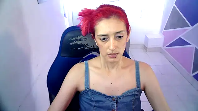 Snapshot of Ruby_Your_Milf chatting on December 28, 6:08 pm Ruby Your Milf online show from December 28, 6:08 pm