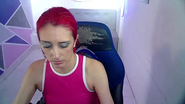 Snapshot of Ruby_Your_Milf chatting on December 30, 11:38 pm Ruby Your Milf online show from December 30, 11:38 pm