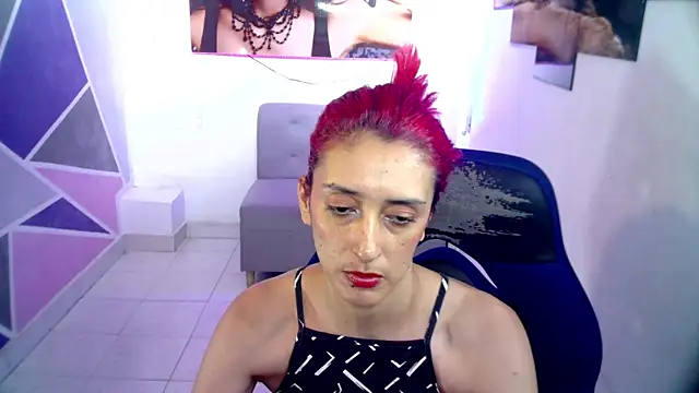 Snapshot of Ruby_Your_Milf chatting on January 22, 2:48 am Ruby Your Milf online show from January 22, 2:48 am