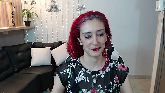 Snapshot of Ruby_Your_Milf chatting on January 30, 8:21 pm Ruby Your Milf online show from January 30, 8:21 pm