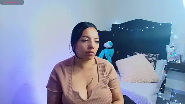 loren tits24 online show from June 9, 8:42 pm