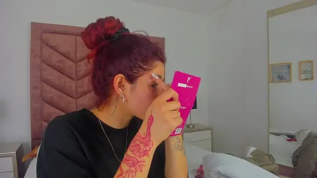 AnnyCherry  online show from October 15, 6:30 pm