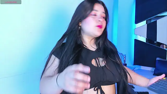 SamanthaFerrer  online show from January 13, 9:09 pm