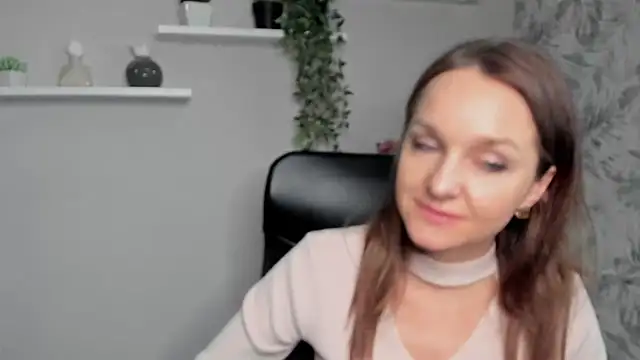 AliciaDesire online show from February 20, 5:51 pm