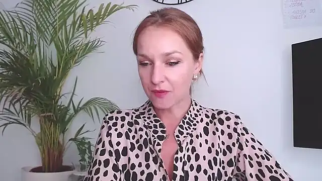 AliciaDesire online show from September 16, 1:01 pm