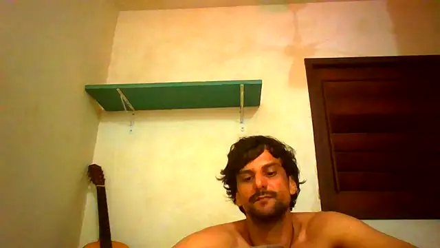 Snapshot of couplemilk chatting on July 21, 2:14 am couplemilk online show from July 21, 2:14 am