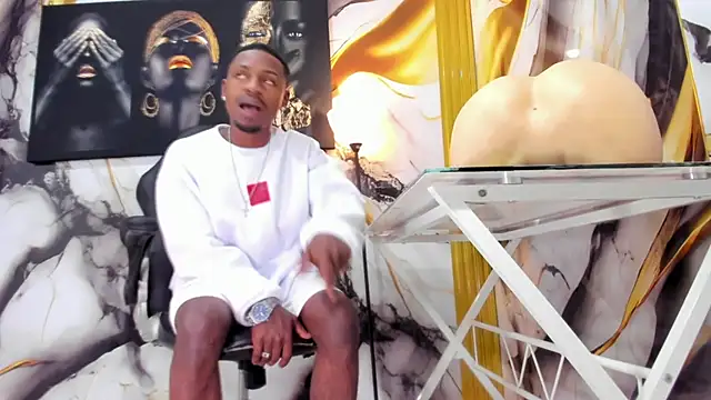 Snapshot of Thomas_shelbys chatting on March 8, 7:38 am Thomas shelbys online show from March 8, 7:38 am