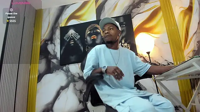 Snapshot of Thomas_shelbys chatting on March 19, 3:41 am Thomas shelbys online show from March 19, 3:41 am