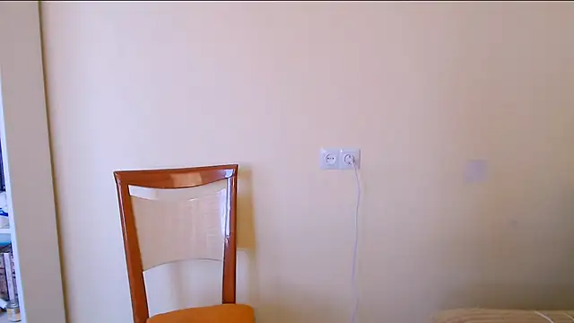 Cutesweetheart online show from March 1, 11:45 am