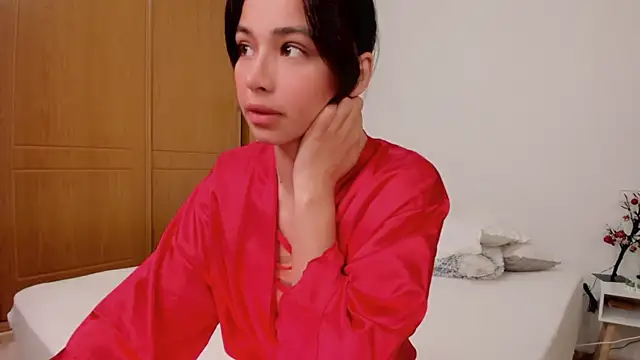 Snapshot of Adriennesexxx chatting on December 30, 11:15 am Adriennesexxx online show from December 30, 11:15 am
