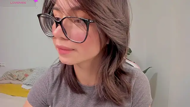 Snapshot of Adriennesexxx chatting on January 10, 12:26 pm Adriennesexxx online show from January 10, 12:26 pm