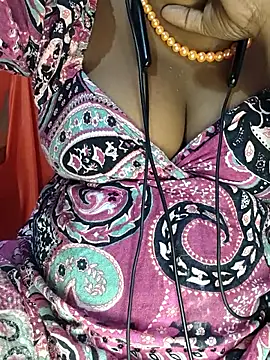 Snapshot of Anjali_cute-Pondati chatting on September 23, 12:35 am Anjali cute-Pondati online show from September 23, 12:35 am