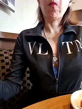 Lunababymylove online show from September 12, 5:02 pm