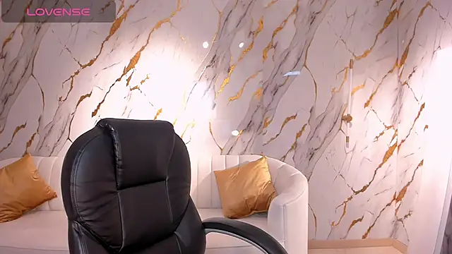 Snapshot of DolcieElliot chatting on March 9, 12:31 pm DolcieElliot online show from March 9, 12:31 pm