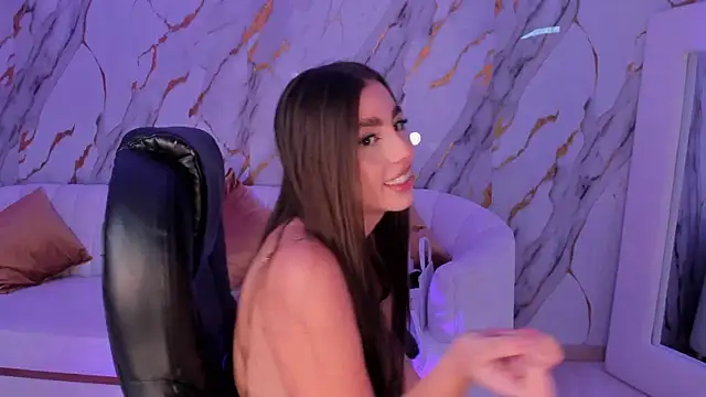 Snapshot of DolcieElliot chatting on March 14, 11:12 am DolcieElliot online show from March 14, 11:12 am